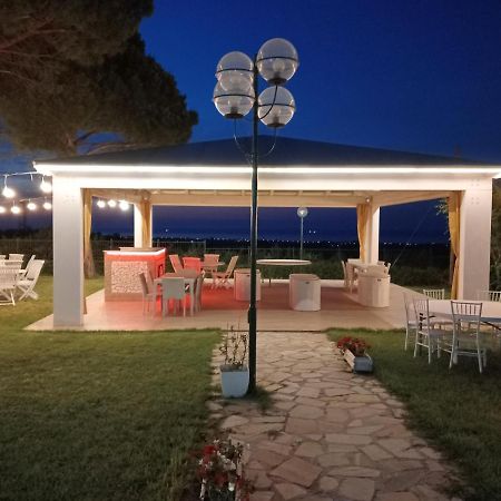 Country House Resort Villa Giardino Degli Eventi Fano Buitenkant foto