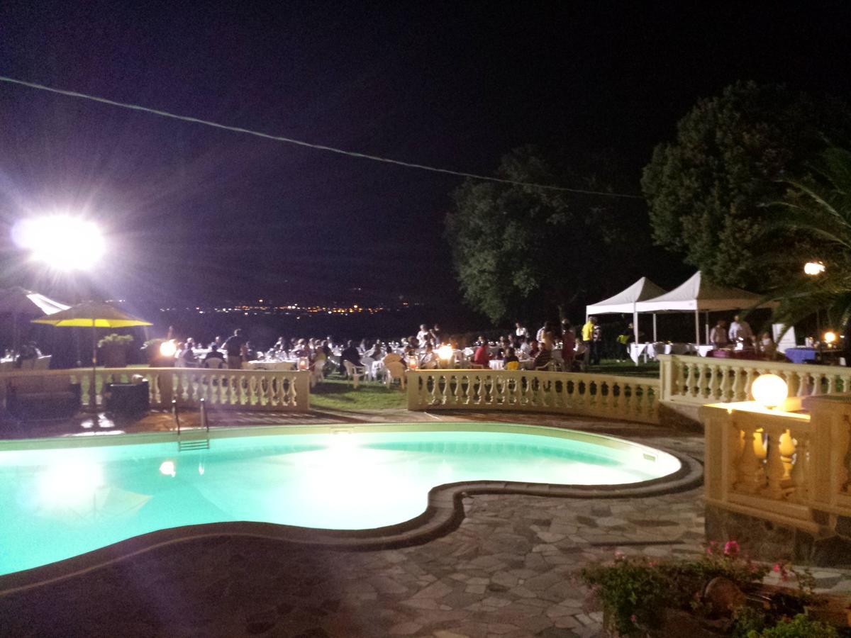 Country House Resort Villa Giardino Degli Eventi Fano Buitenkant foto