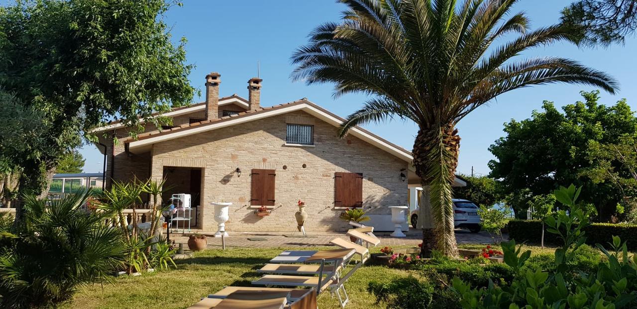 Country House Resort Villa Giardino Degli Eventi Fano Buitenkant foto